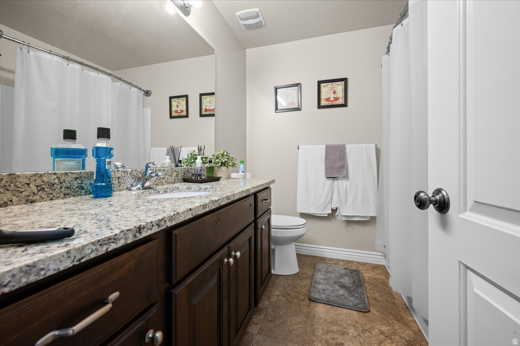 1827 E WHITETAIL DR Layton, UT 84040