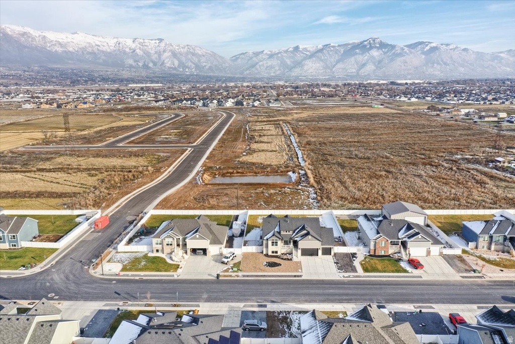 2714 N 3200 W Plain City, UT 84404
