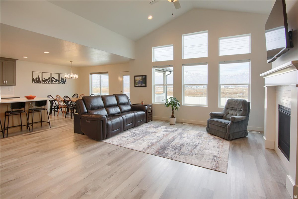 2714 N 3200 W Plain City, UT 84404