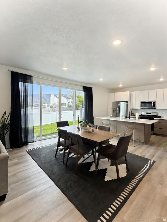 677 E KINGS LANDING Tooele, UT 84074