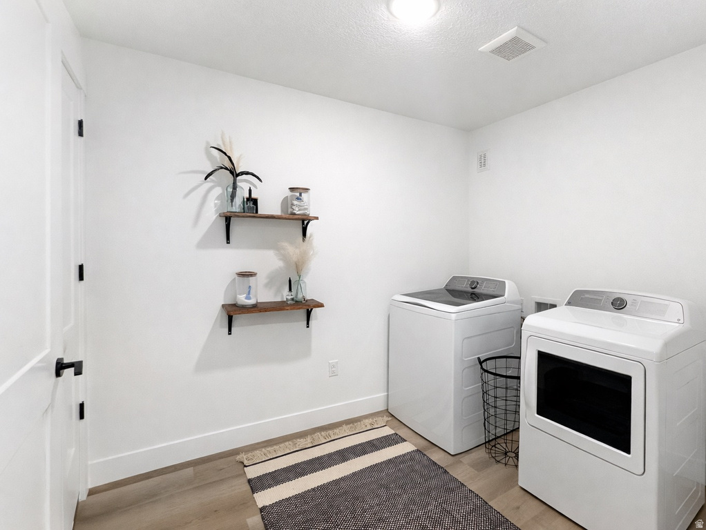 677 E KINGS LANDING Tooele, UT 84074