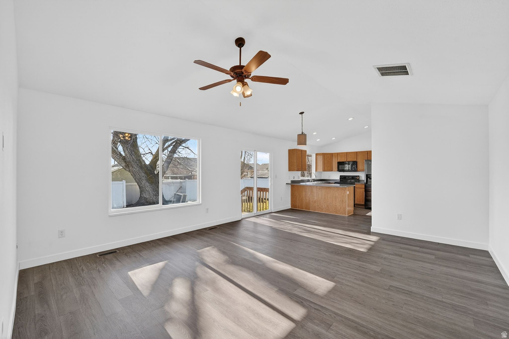 599 W 975 S Lehi, UT 84043