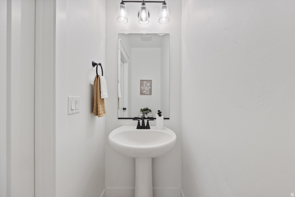 6463 W BETHANY WAY South Jordan, UT 84009