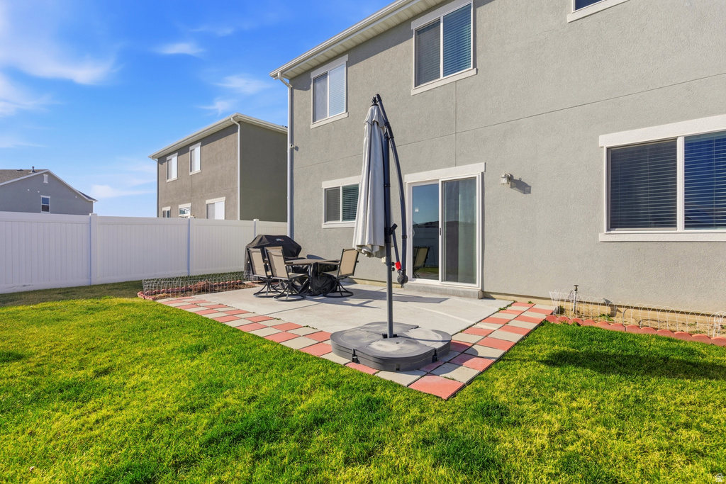 1543 W PARKVIEW DR Syracuse, UT 84075