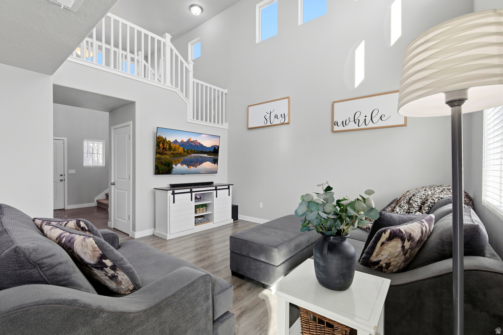 1543 W PARKVIEW DR Syracuse, UT 84075