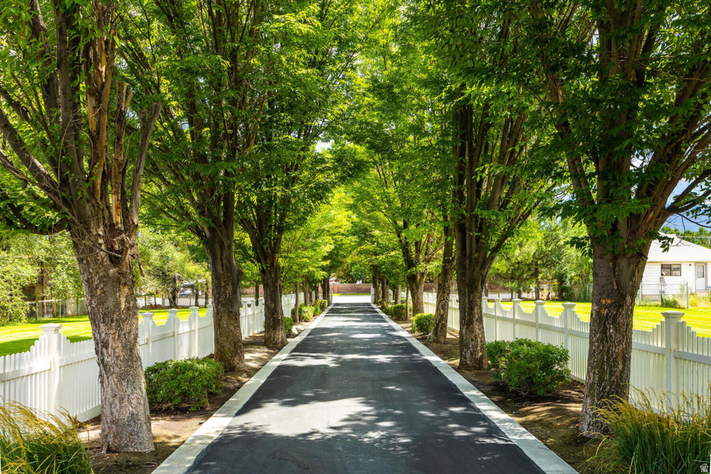 9456 S REDWOOD RD South Jordan, UT 84095