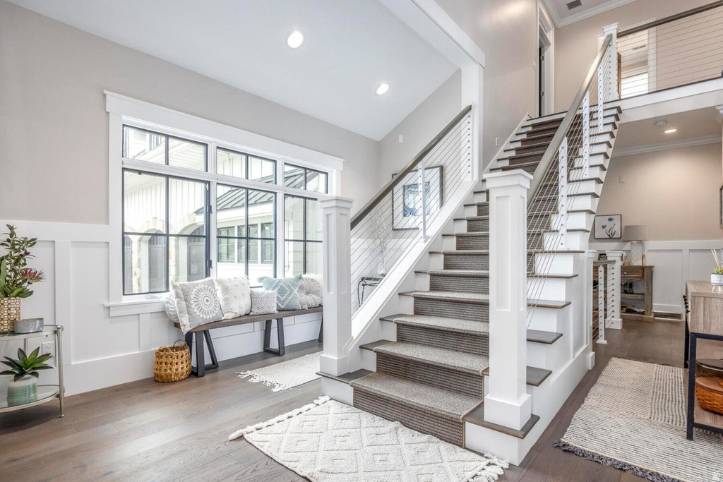 9456 S REDWOOD RD South Jordan, UT 84095