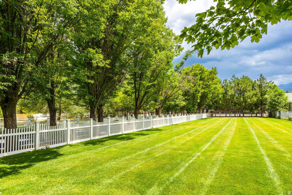 9456 S REDWOOD RD South Jordan, UT 84095