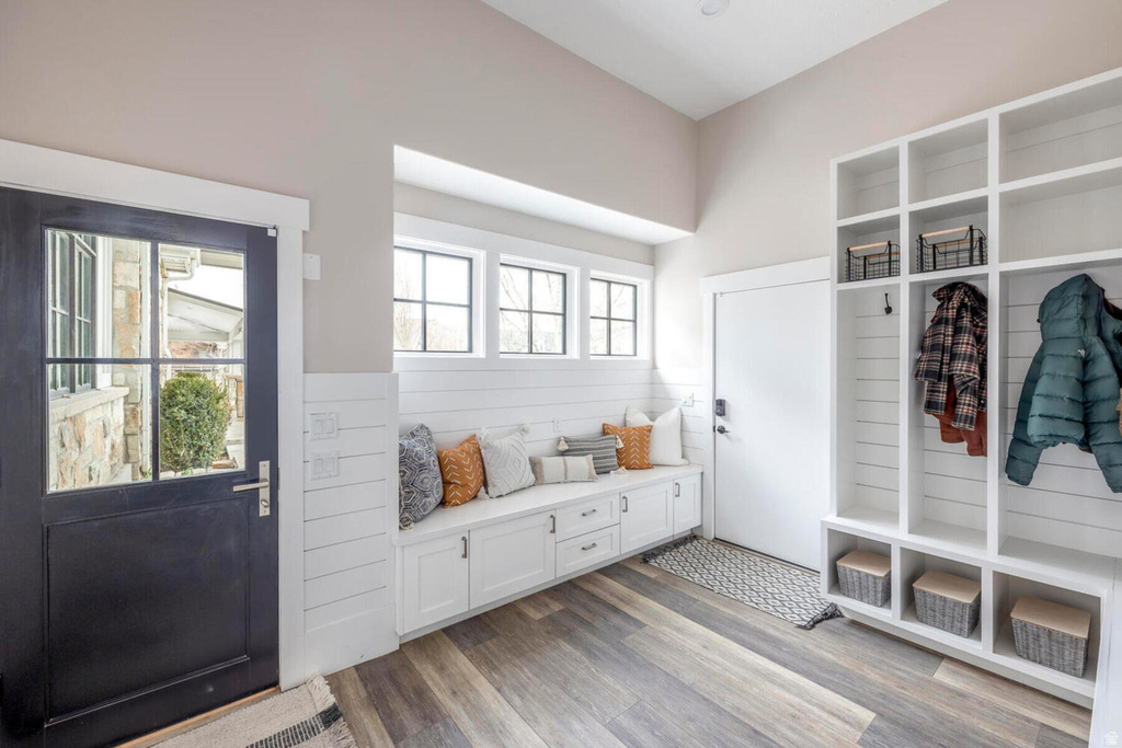 9456 S REDWOOD RD South Jordan, UT 84095