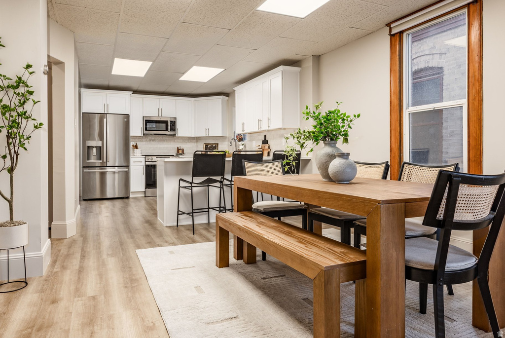 957 S LAKE ST Salt Lake City, UT 84105