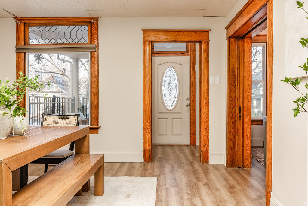 957 S LAKE ST Salt Lake City, UT 84105