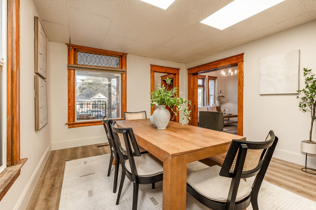 957 S LAKE ST Salt Lake City, UT 84105