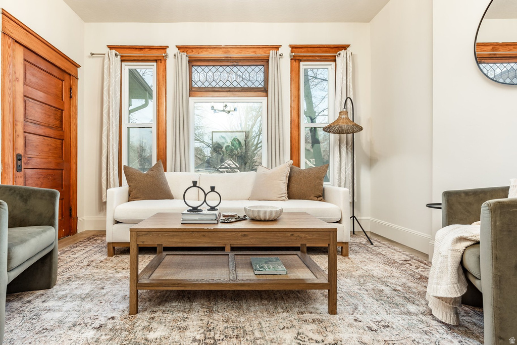 957 S LAKE ST Salt Lake City, UT 84105