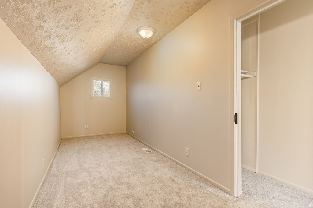 957 S LAKE ST Salt Lake City, UT 84105