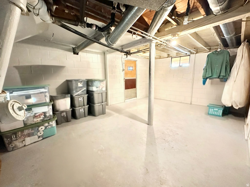 1855 W 2000 N Helper, UT 84526