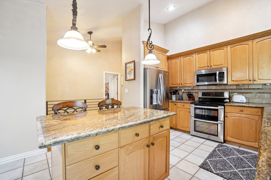 798 E SPRUCE TREE LN Sandy, UT 84094