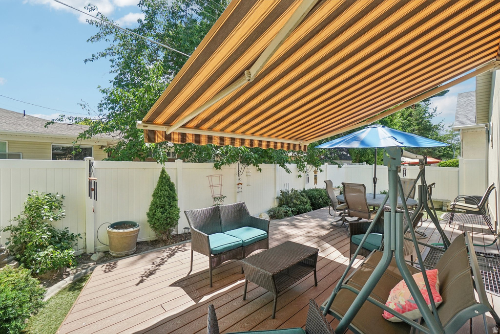 798 E SPRUCE TREE LN Sandy, UT 84094