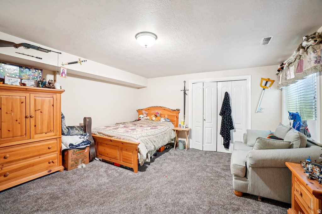 798 E SPRUCE TREE LN Sandy, UT 84094