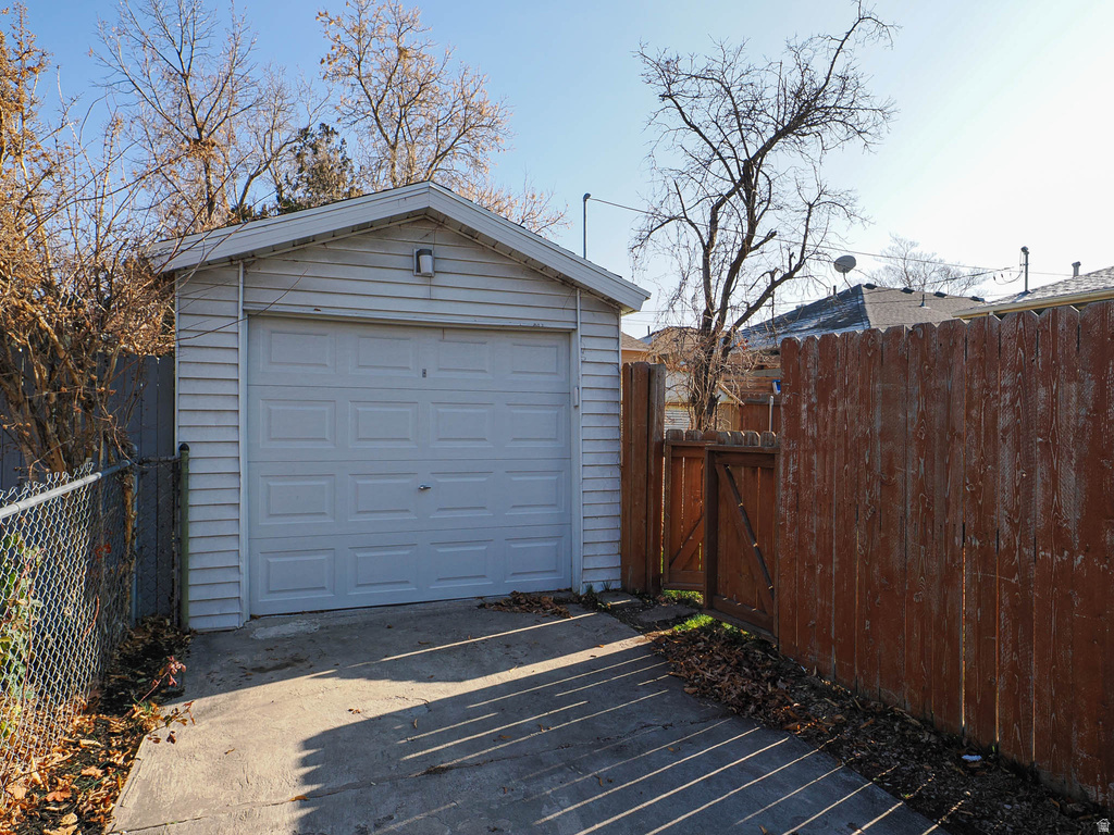 603 E WILSON AVE Salt Lake City, UT 84105