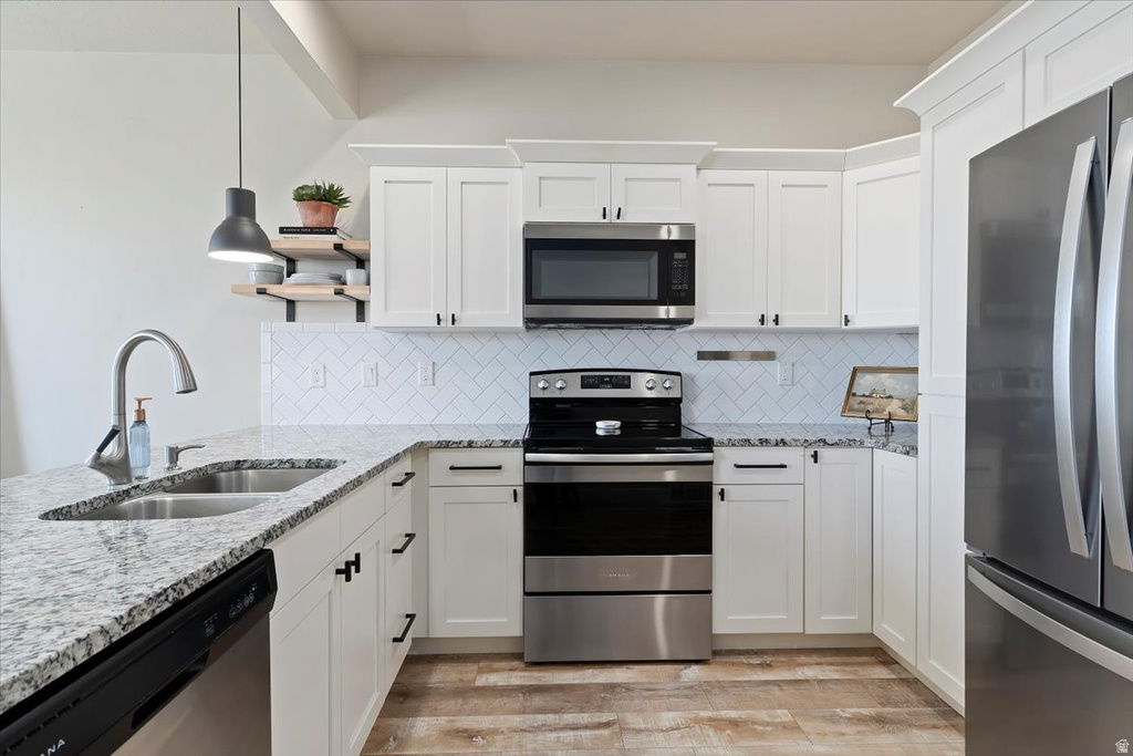 8112 N CLYDESDALE DR Eagle Mountain, UT 84005