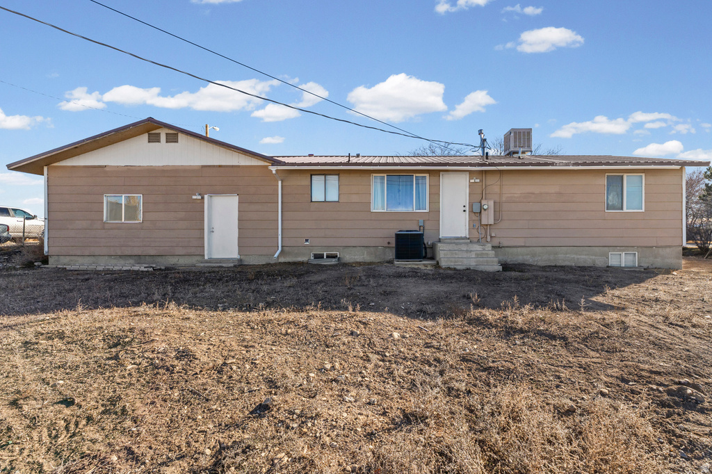 195 N 800 W Cleveland, UT 84518
