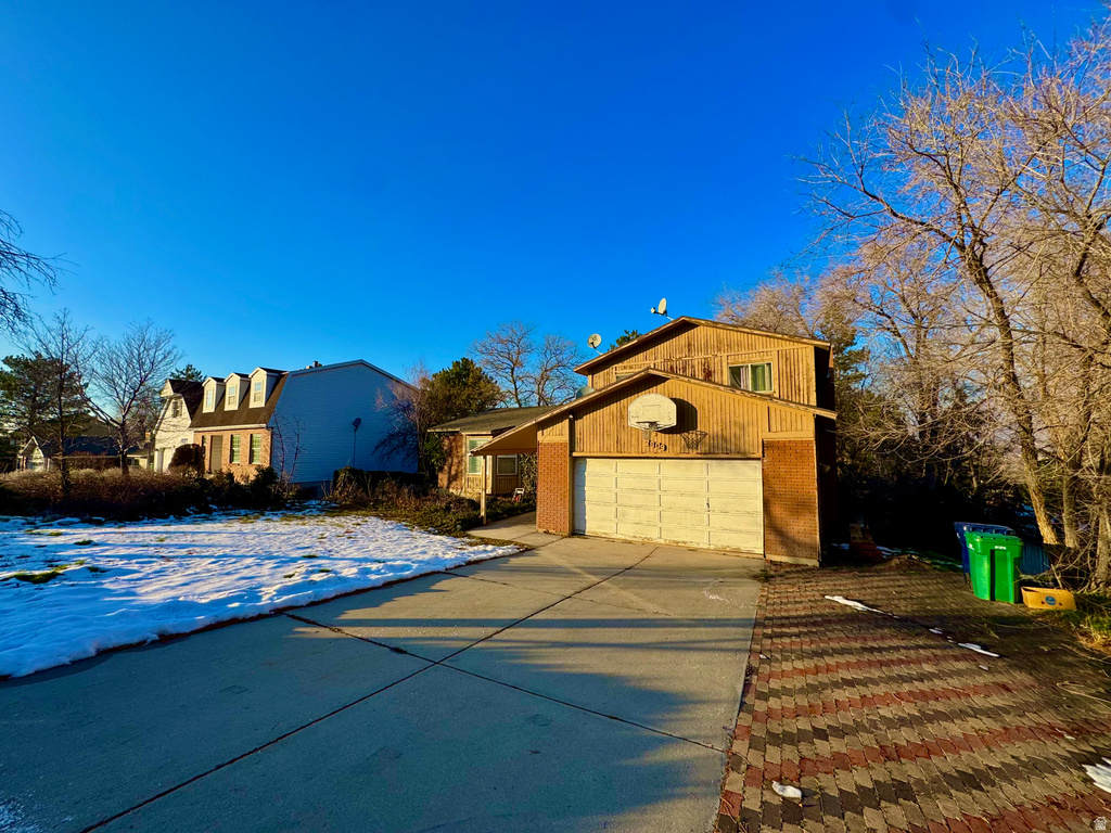 2809 WILLOW HILLS DR Sandy, UT 84093