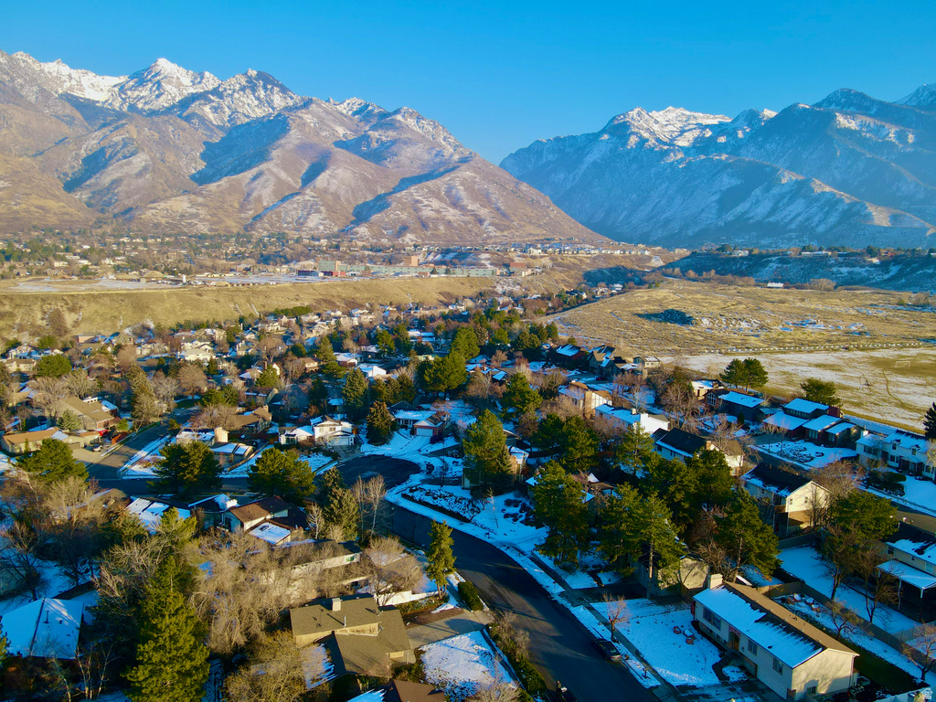 2809 WILLOW HILLS DR Sandy, UT 84093