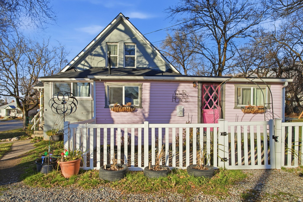 1103 E OAK ST Ogden, UT 84401