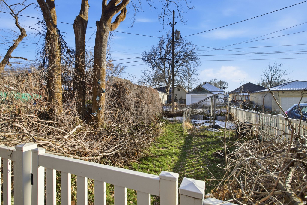 1103 E OAK ST Ogden, UT 84401