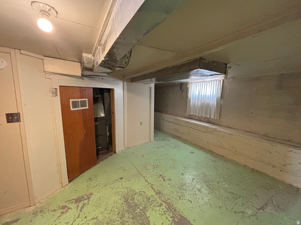 37 E CLARK ST Grantsville, UT 84029