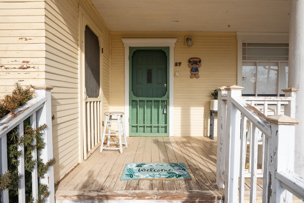 37 E CLARK ST Grantsville, UT 84029