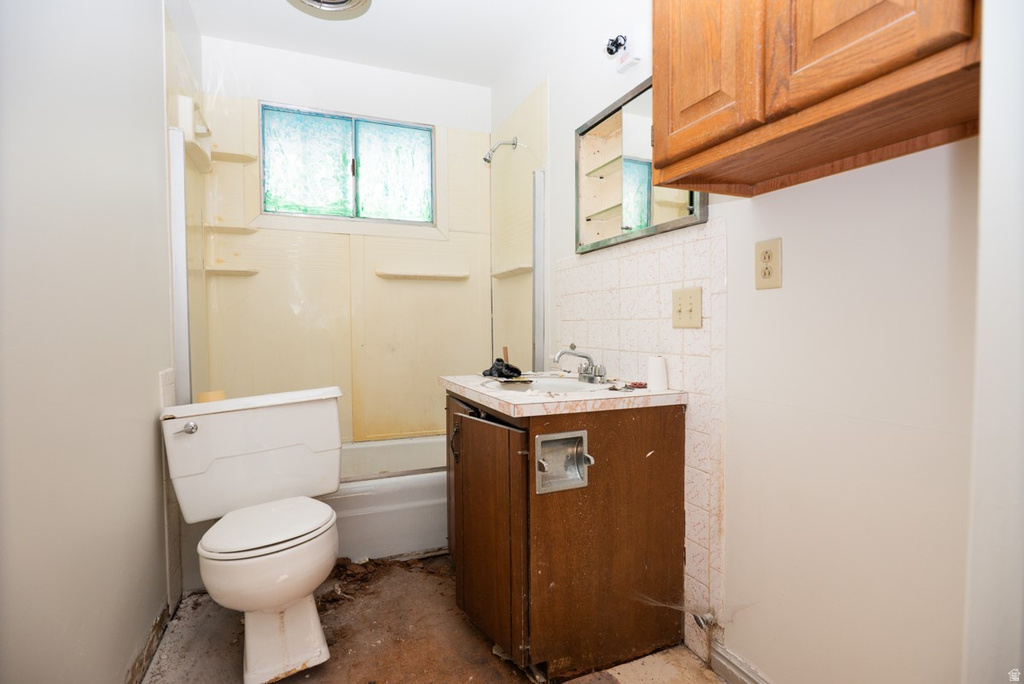 37 E CLARK ST Grantsville, UT 84029