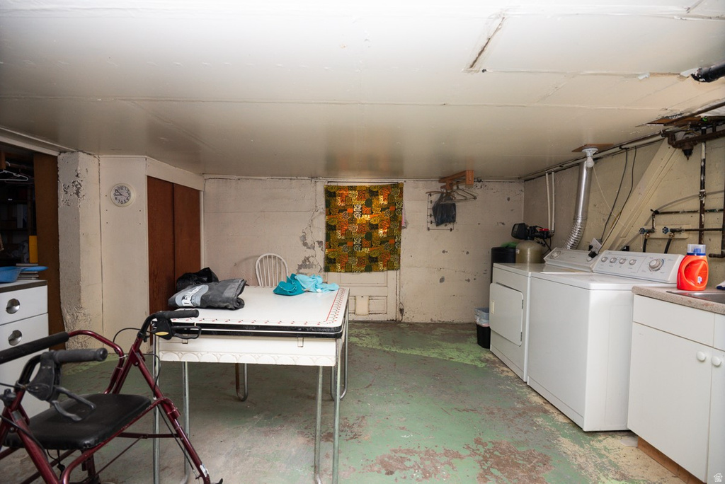 37 E CLARK ST Grantsville, UT 84029