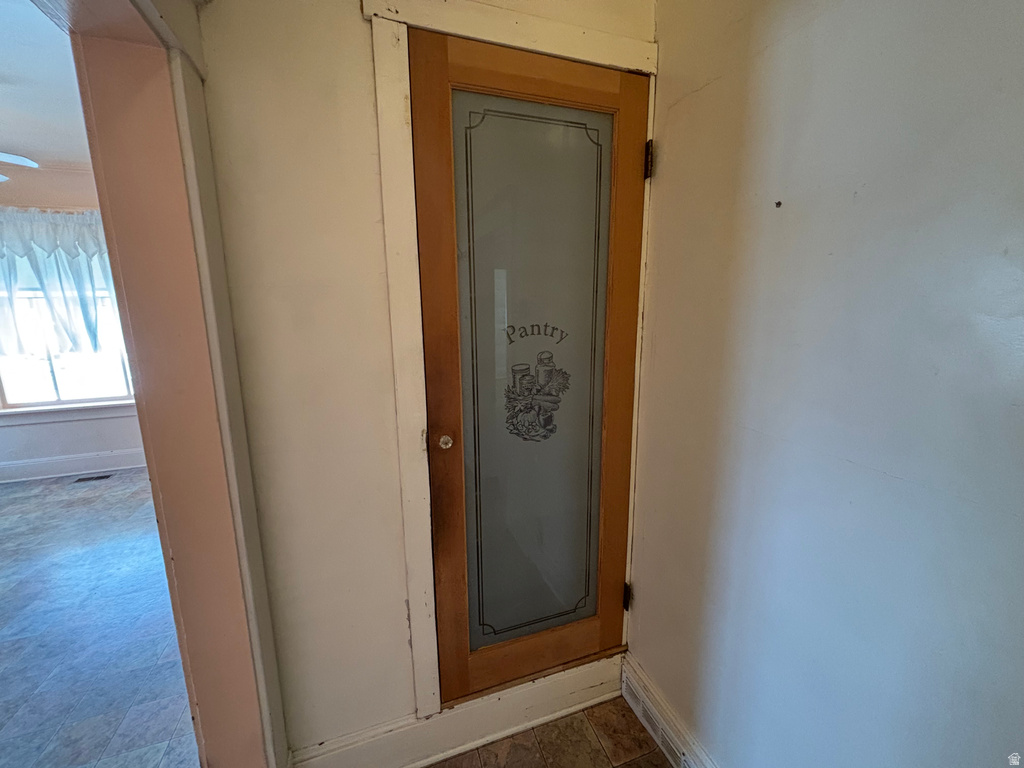 37 E CLARK ST Grantsville, UT 84029