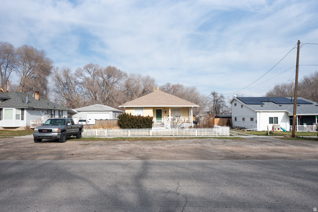 37 E CLARK ST Grantsville, UT 84029