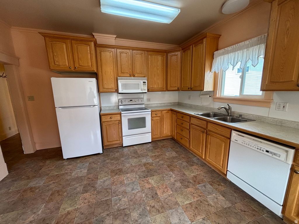 37 E CLARK ST Grantsville, UT 84029