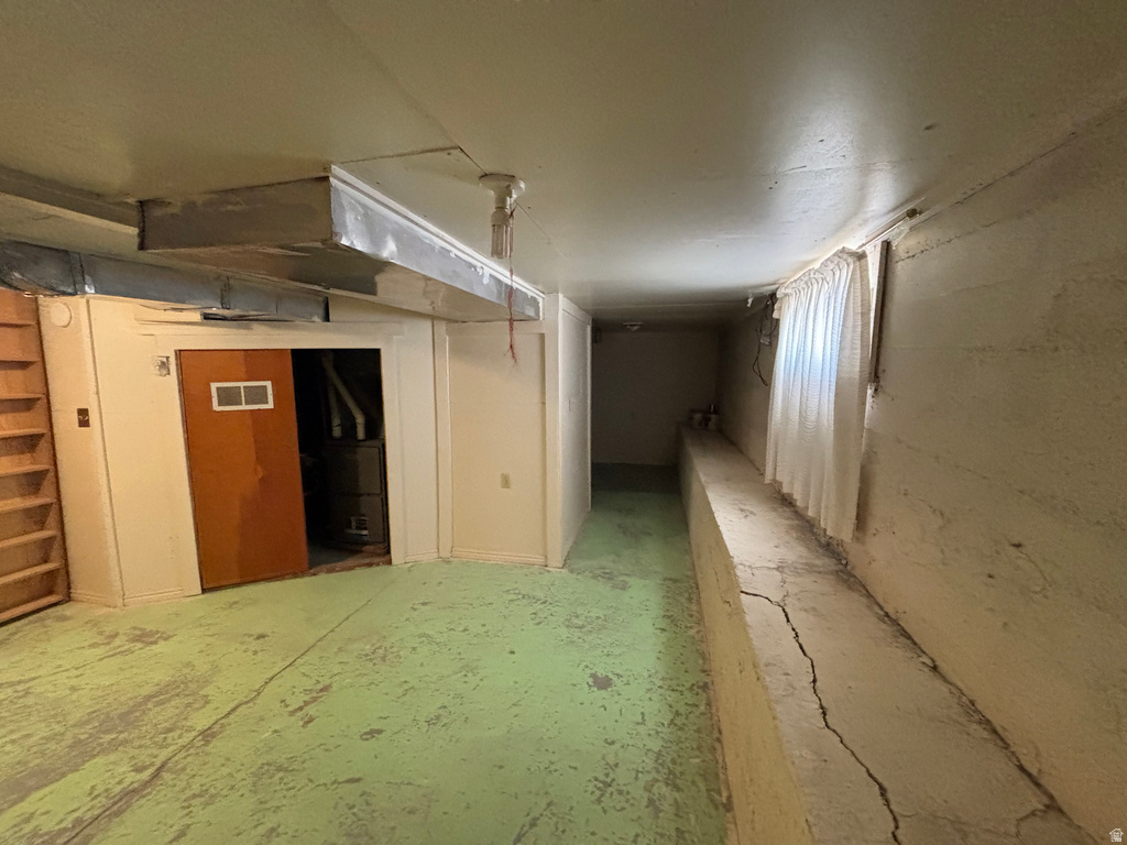 37 E CLARK ST Grantsville, UT 84029