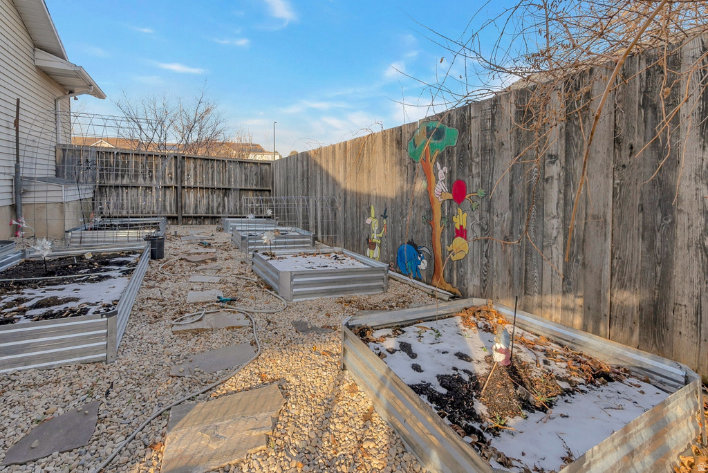 2741 W HAUN DR West Jordan, UT 84088