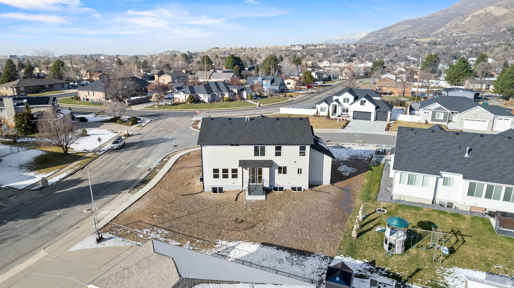 2237 E PARKSIDE CIR South Ogden, UT 84403