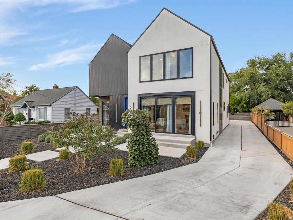 2215 E 3205 S Millcreek, UT 84109