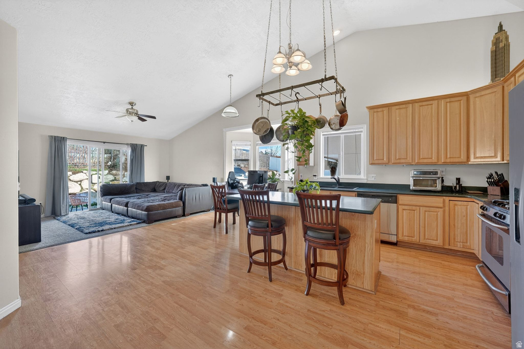 1310 W 3175 N Lehi, UT 84043