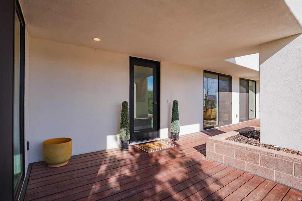 2176 S SOUTHGATE HILLS DR St George, UT 84770