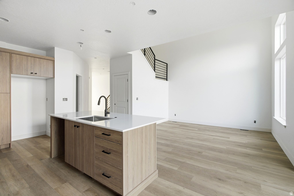 189 E 210 N #8 North Salt Lake, UT 84054