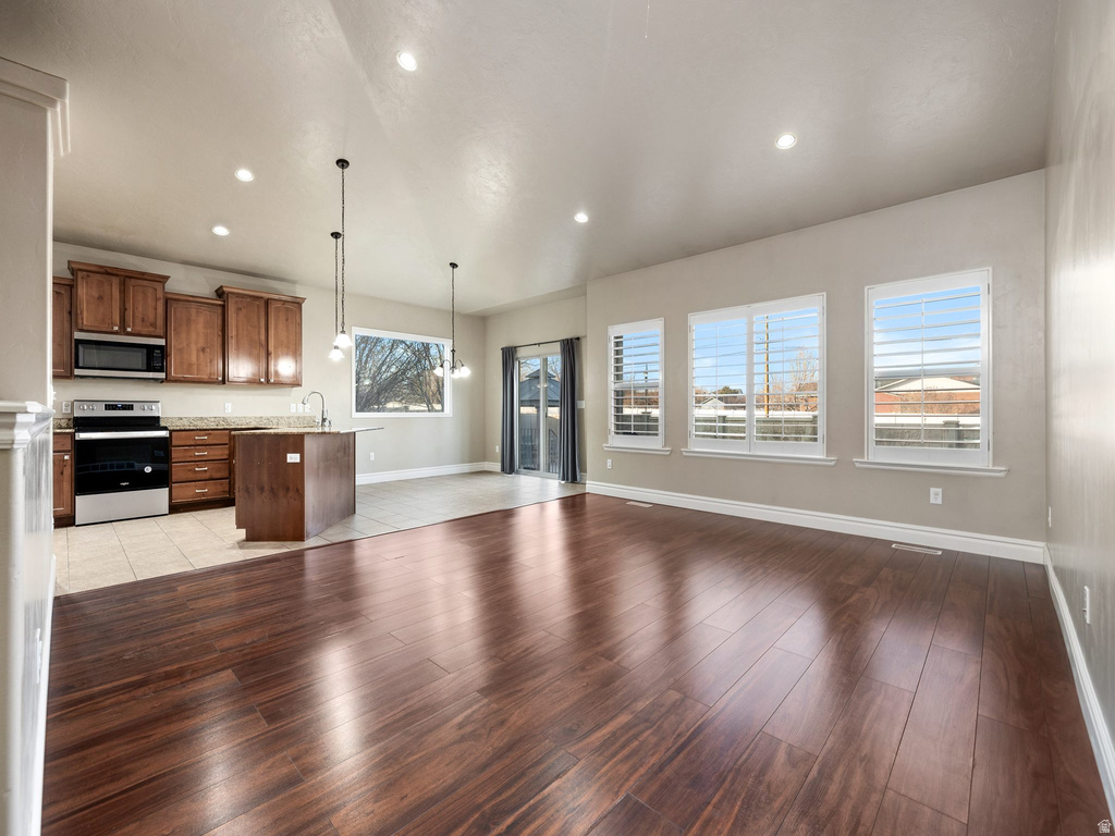 3428 W CHATEL DR Riverton, UT 84065