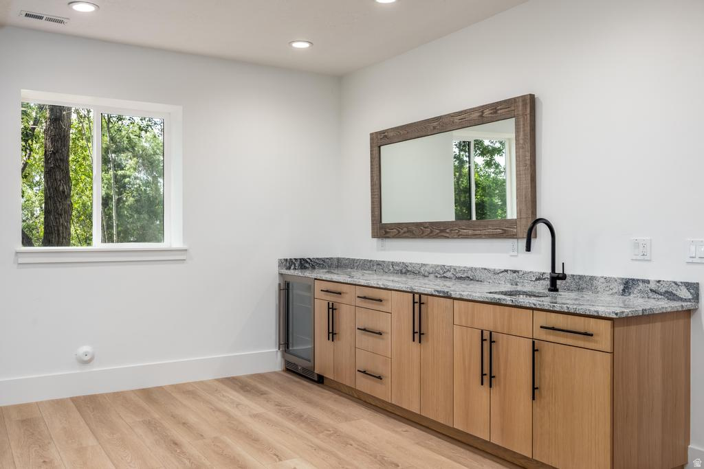 1668 E FOREST HILLS DR Millcreek, UT 84106