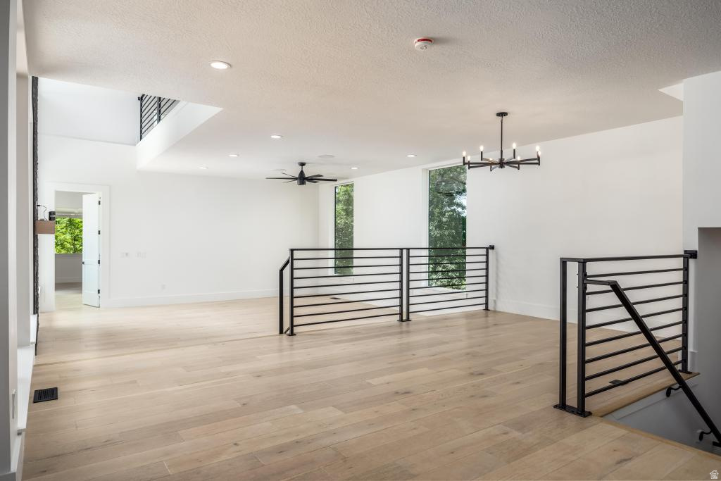 1668 E FOREST HILLS DR Millcreek, UT 84106