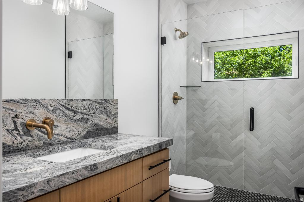 1668 E FOREST HILLS DR Millcreek, UT 84106