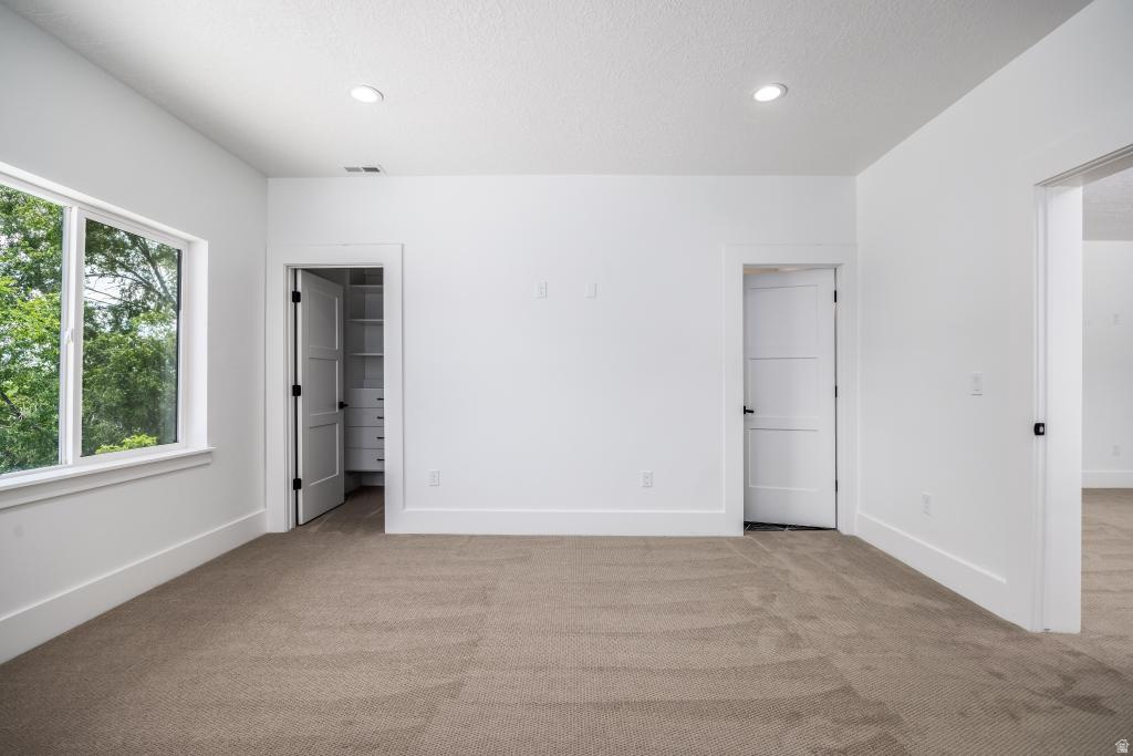 1668 E FOREST HILLS DR Millcreek, UT 84106