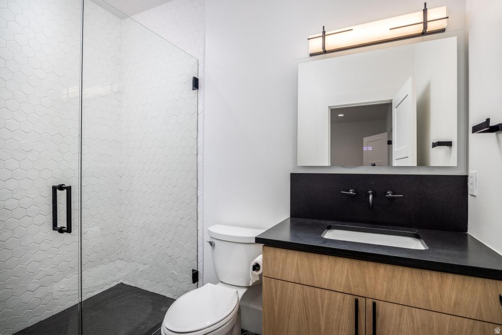 1668 E FOREST HILLS DR Millcreek, UT 84106