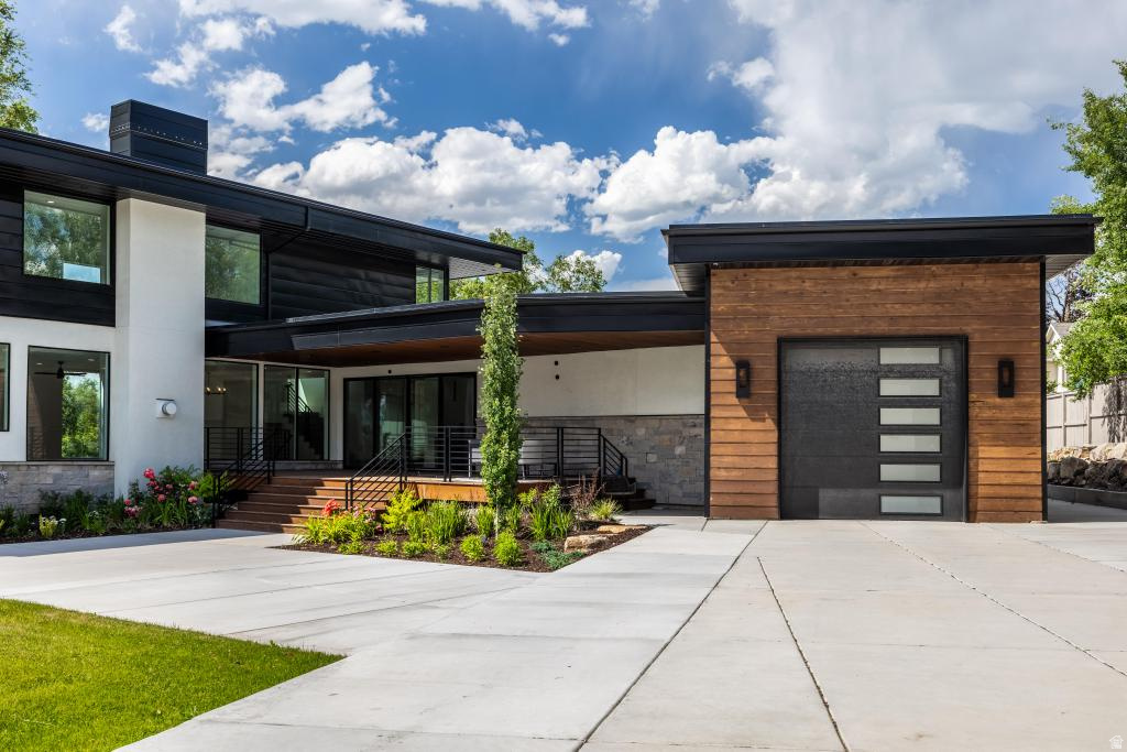 1668 E FOREST HILLS DR Millcreek, UT 84106